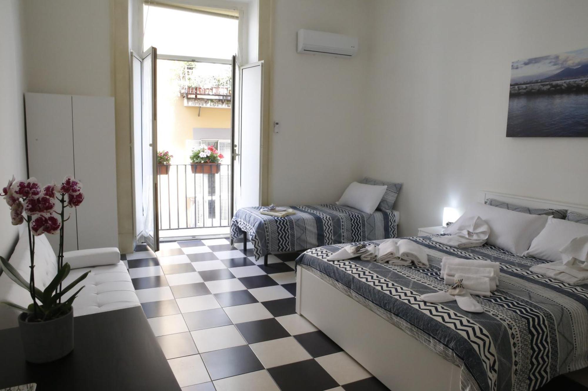 Mb Napoles Intera Casa Apartment Exterior foto