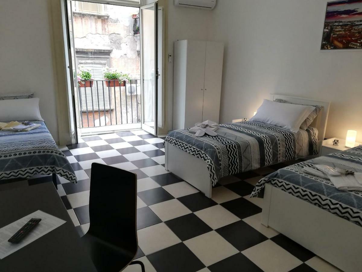 Mb Napoles Intera Casa Apartment Exterior foto