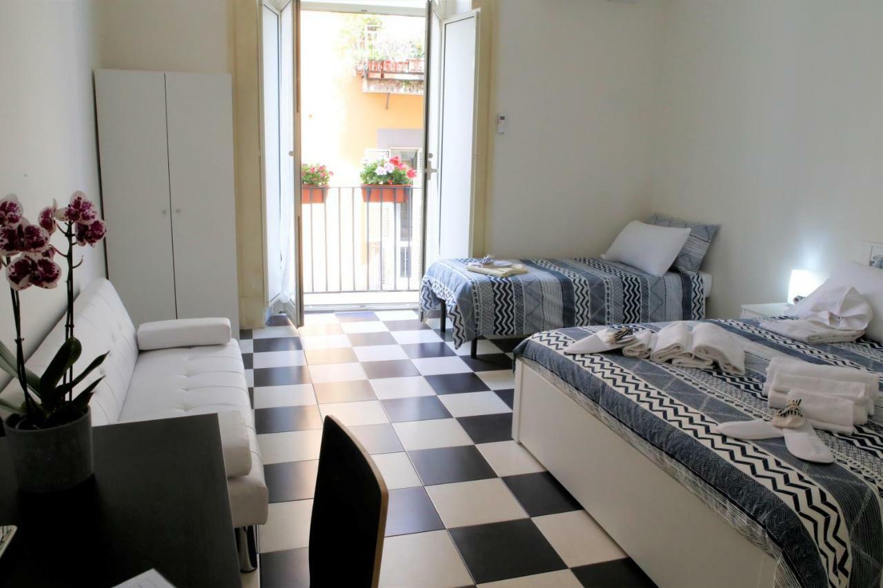 Mb Napoles Intera Casa Apartment Exterior foto